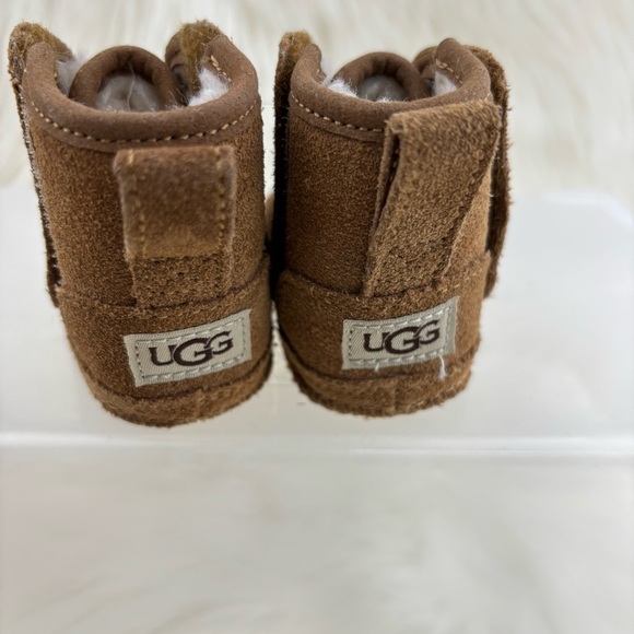 UGG Brown Ankle Boots with Plush Lining - Picture 3 of 7